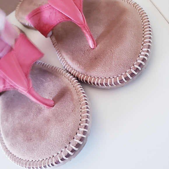 Manitobah Mukluks Wasaga Flip-Flop Red/Rouge- 6M - Picture 5 of 12